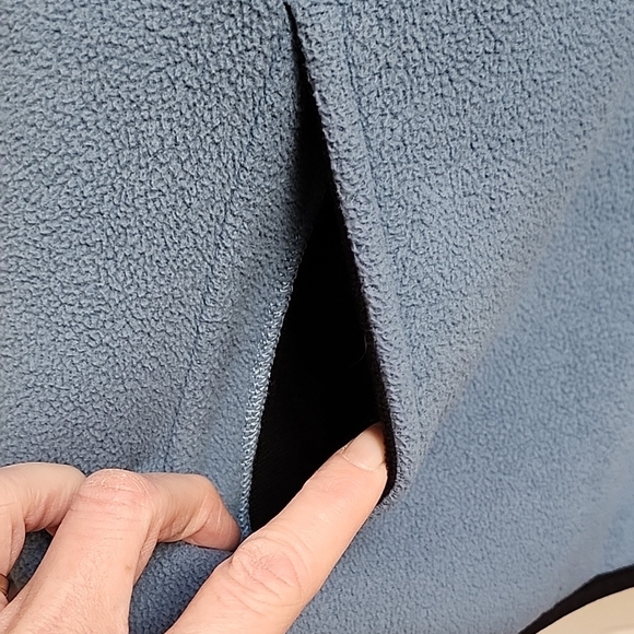 Eddie Bauer Blue Fleece Sweater - Picture 4 of 10